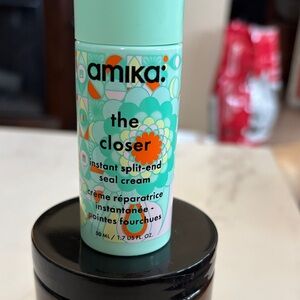 Amika The Closer Split-End Seal Cream - Mint and Orange